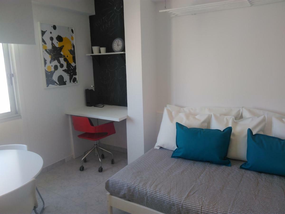 Apartmán In Bed With Lisbon 8N Amadora Exteriér fotografie